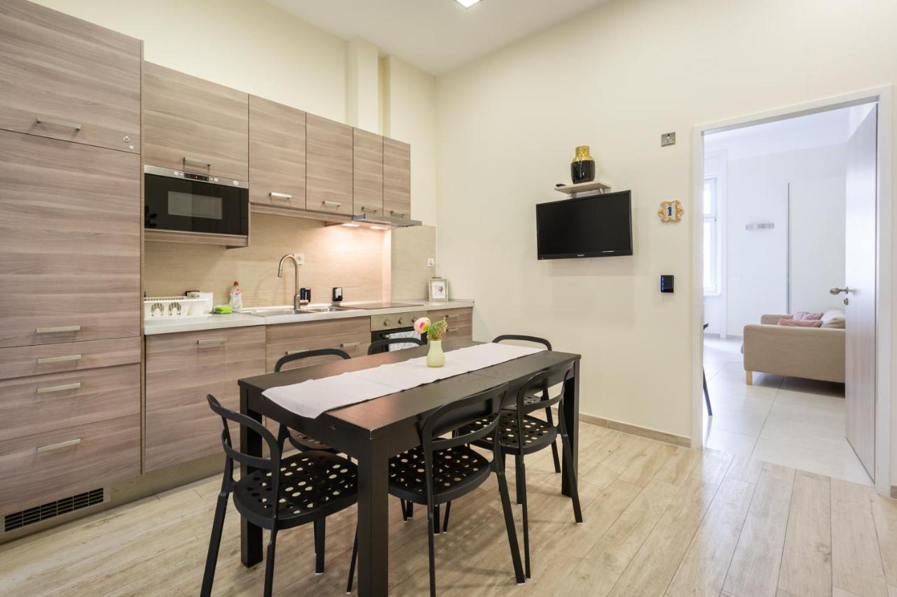 Basilika Monnalisa Luxury 3 Bedrooms Apartment With Amazing View Need Reservation X Free Parking Будапеща Екстериор снимка